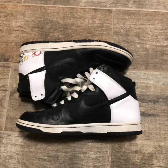 Nike Shoes - Women’s High Top 2008 Olympic Nike Dunks